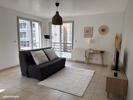 appartement t3 meublé - lyon 7