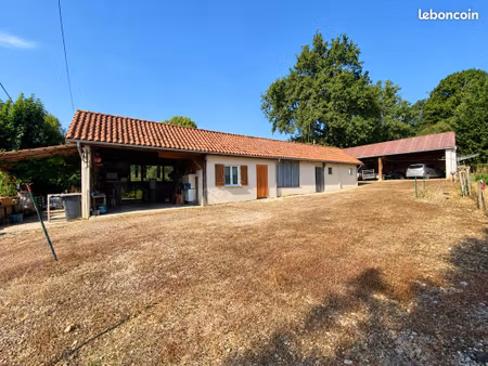 maison de 80m² à la campagne