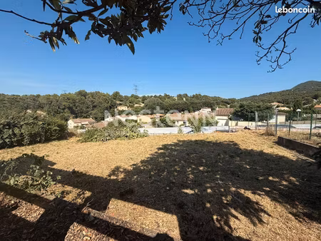 terrain 871 m² mimet