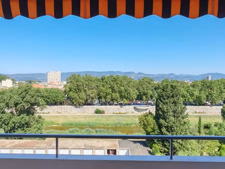 appartement t4 trés lumineux et vue dégagée