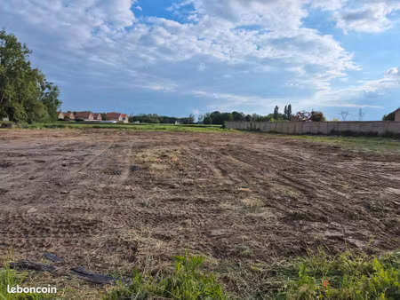 loue terrain parking a aménagé 1500m2