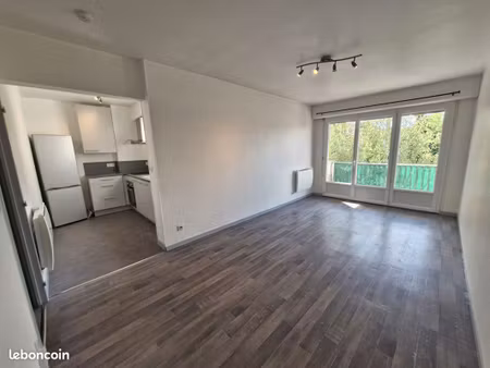 studio 1 pièce 30 m²
