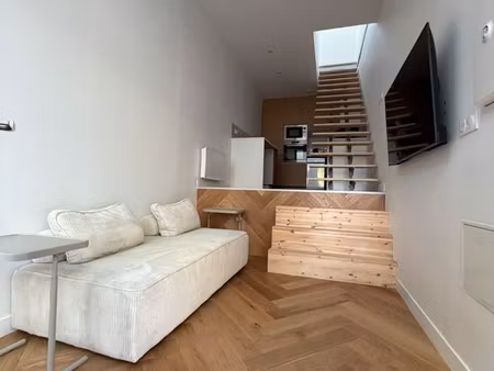 magnifique duplex meublé neuf – face à la gare – disponible immédiatement