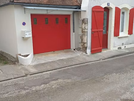 maison de ville avec garage et courettes