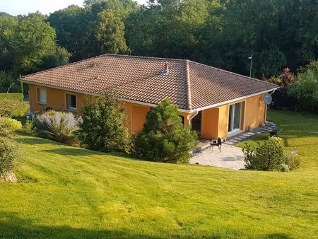 maison individuelle de 192 m2 sur un terrain de 1500 m2