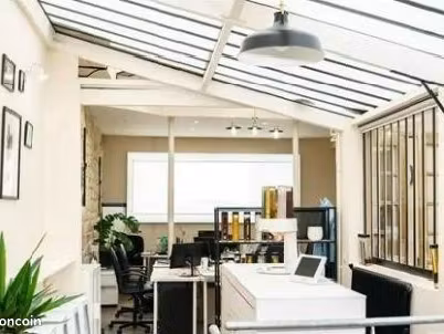 bureau 140 m²