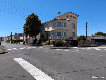 vous avez besoin d'une belle visibilité pour installer vos bureaux  c'est ici