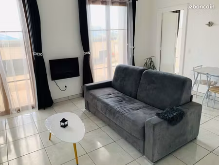 appartement avec terrasse et parking
