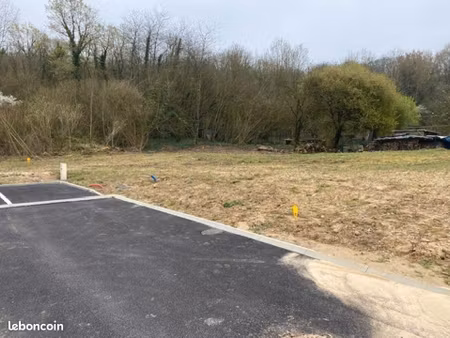 terrain 440 m² saintines