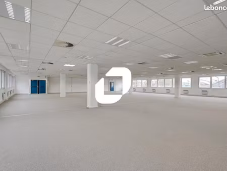 bureau 1 274 m²
