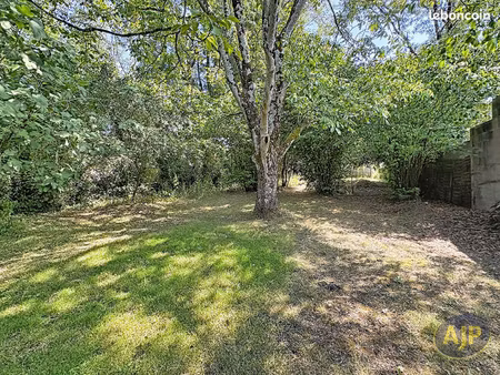 terrain 1040 m² challans