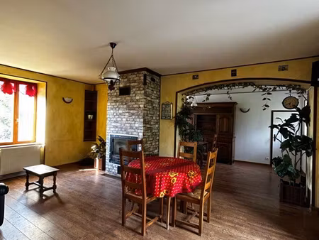 grande maison familiale à cressanges