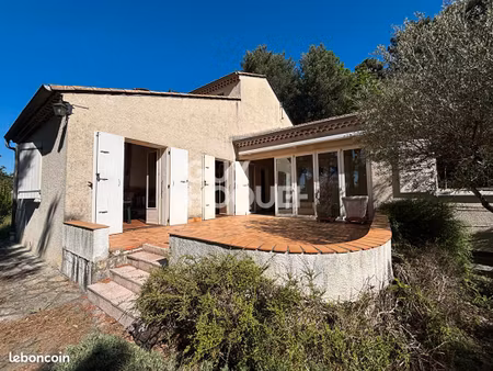 maison 6 pièces 142 m²