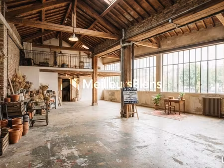 local commercial 220 m²