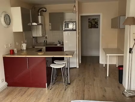 studio de 31 m2 secteur nancy  très bon état avec parking privatif et cave  dans une petit