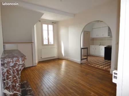appartement de 79 m2 avec 2 chambres à mézières
