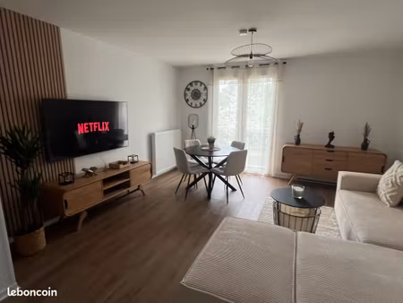 appartement meublé 2 chambres refait à neuf centre de poitiers pas de frais d'agence