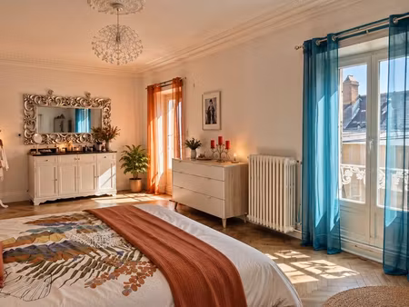 appartement 2 pièces 125 m²