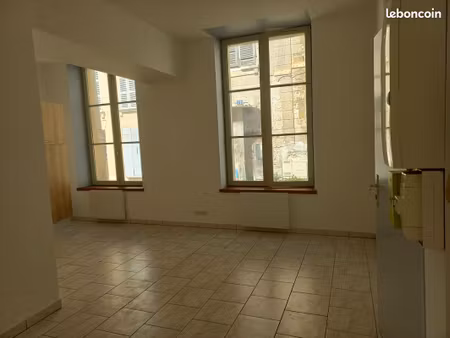 studio 28 m²
