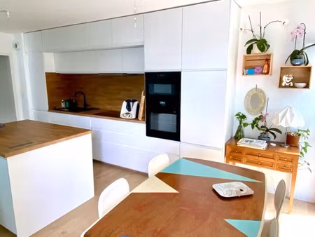 saint-malo – t3 meublé contemporain dans résidence récente  proche gare et hôpital . dispo