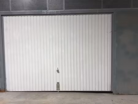 garage 23 m2 en sous-sol dans résidence sécurisée