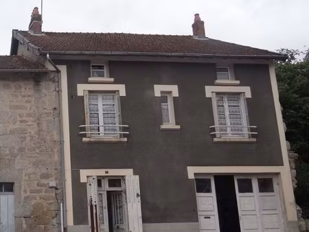 maison de bourg à rénover dans village creusois dynamique