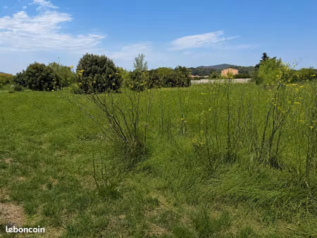 terrain 318 m² la rivière
