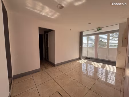 local commercial 35 m² le gosier