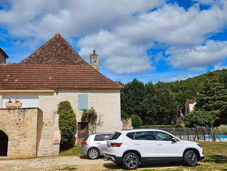 propriété maison pierre + gîte