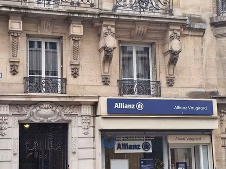 local 53 m² paris