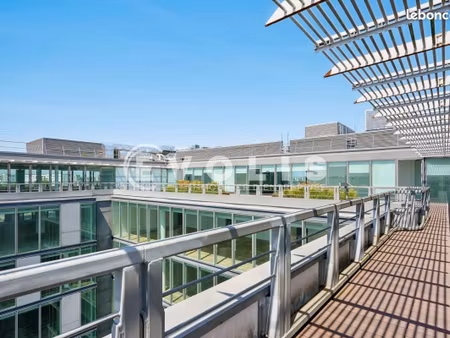bureaux 2 241 m²