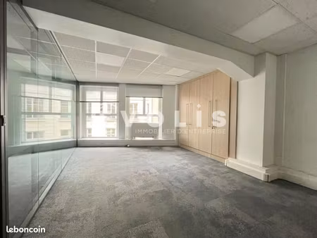 bureaux 163 m²