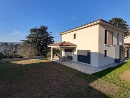 belle villa contemporaine 150m² / terrain 600m² / 4 ch + studio / 3 sdb