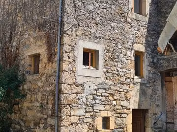 maison de village avec cour