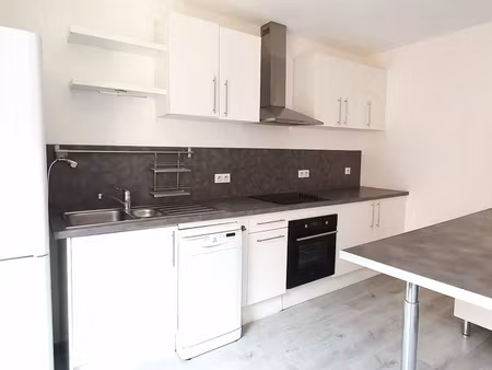 appartement 3 pièces 84 m²