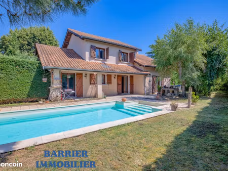 maison 5 pièces 157 m²