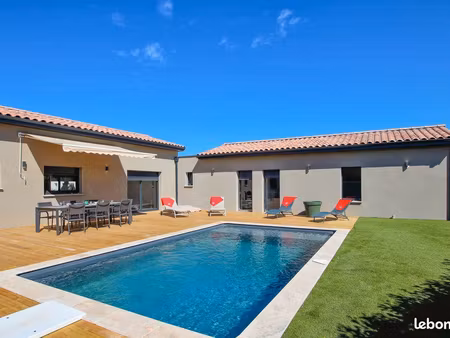 villa contemporaine meublée avec piscine privée