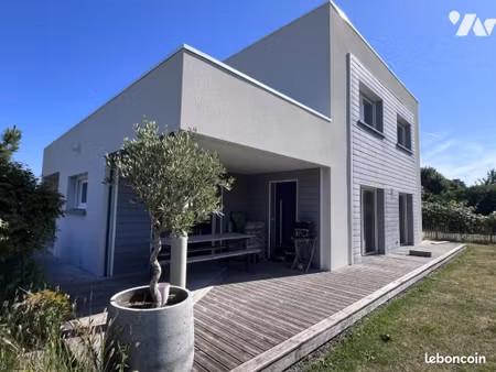pavillon 6 pièces 141 m²
