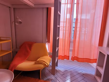 studio meublé pour etudiante plein centre nantes entre graslin et mediatheque