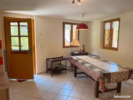 maison avec deux appartements dont un en cours de rénovation