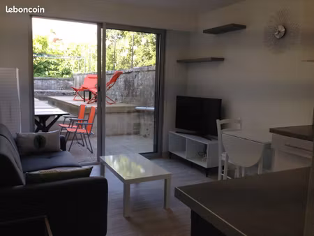studio meublé 29m² avec terrasse