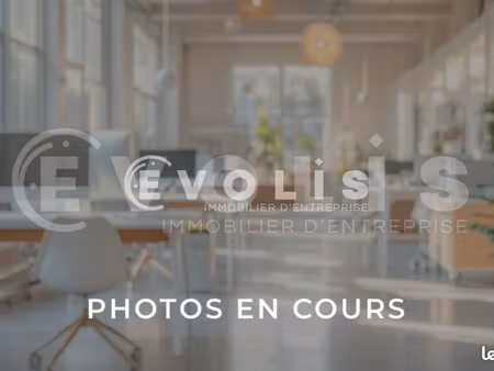 bureaux 928 m²