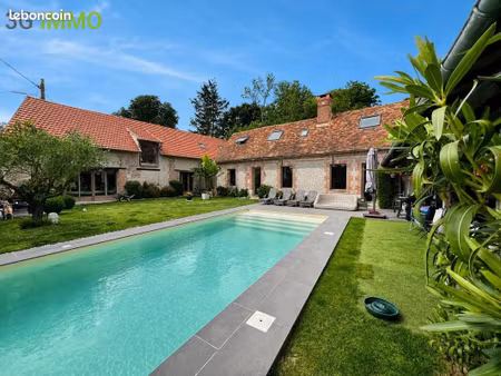 ancien corps de ferme rénové | 280 m² | terrasse et piscine