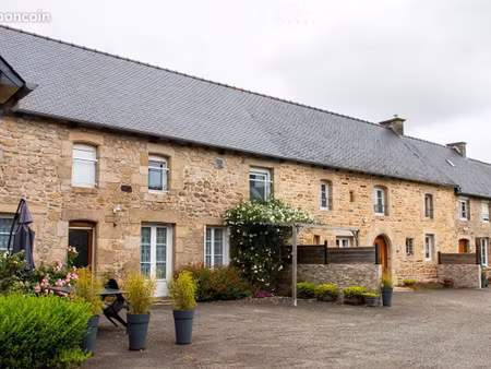 bel ensemble immobilier : 4 maisons rénovées sur terrain constructible – idéal investisseu
