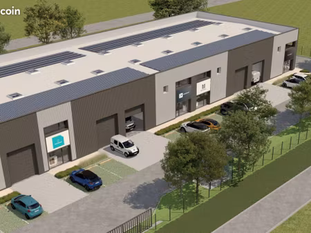 local 172 m² janzé
