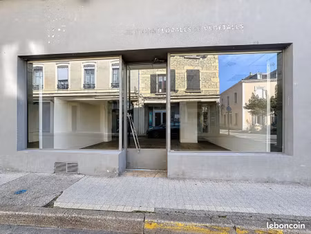 local commercial 200 m² bourgoin-jallieu