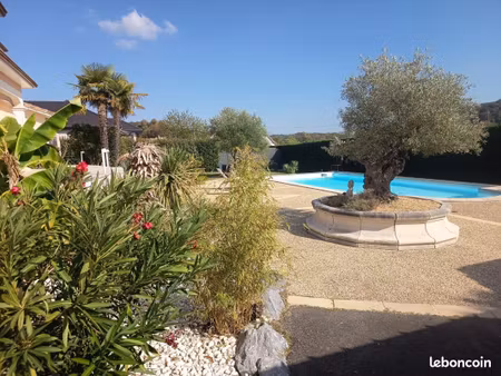 maison 6 pièces 204 m²