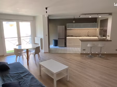 t3 meublé en duplex 87 m2