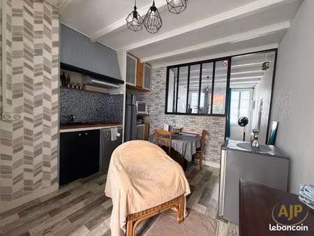 immeuble 4 pièces 84 m²