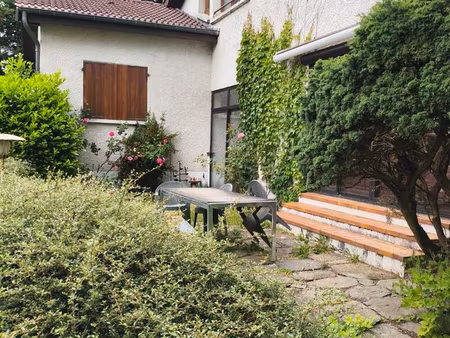 loue maison sept pièces à lapte